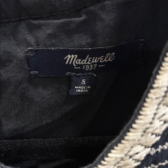 Navy Embroidered Sleeveless Dress - Picture 2 of 6